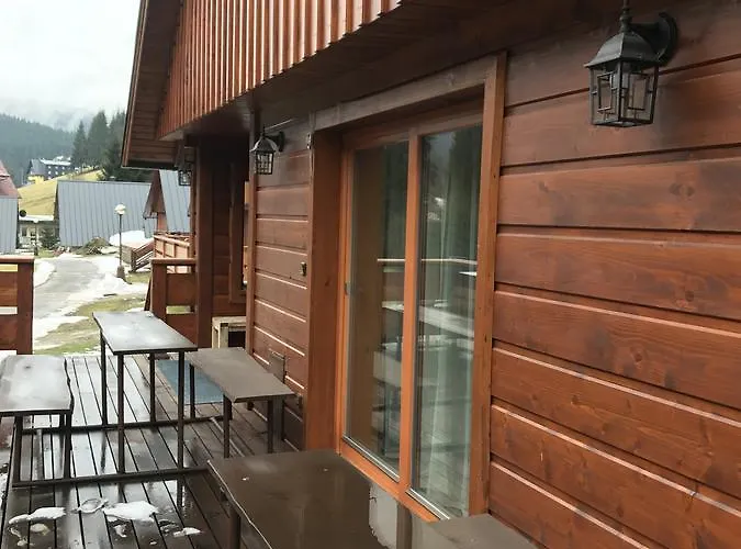 山林小屋 Areal Leskova