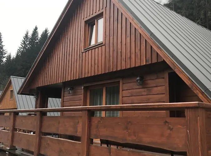 Areal Leskova Lodge
